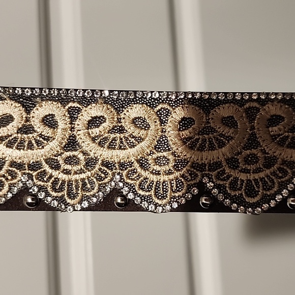 Leather Belt - Picture 2 of 7